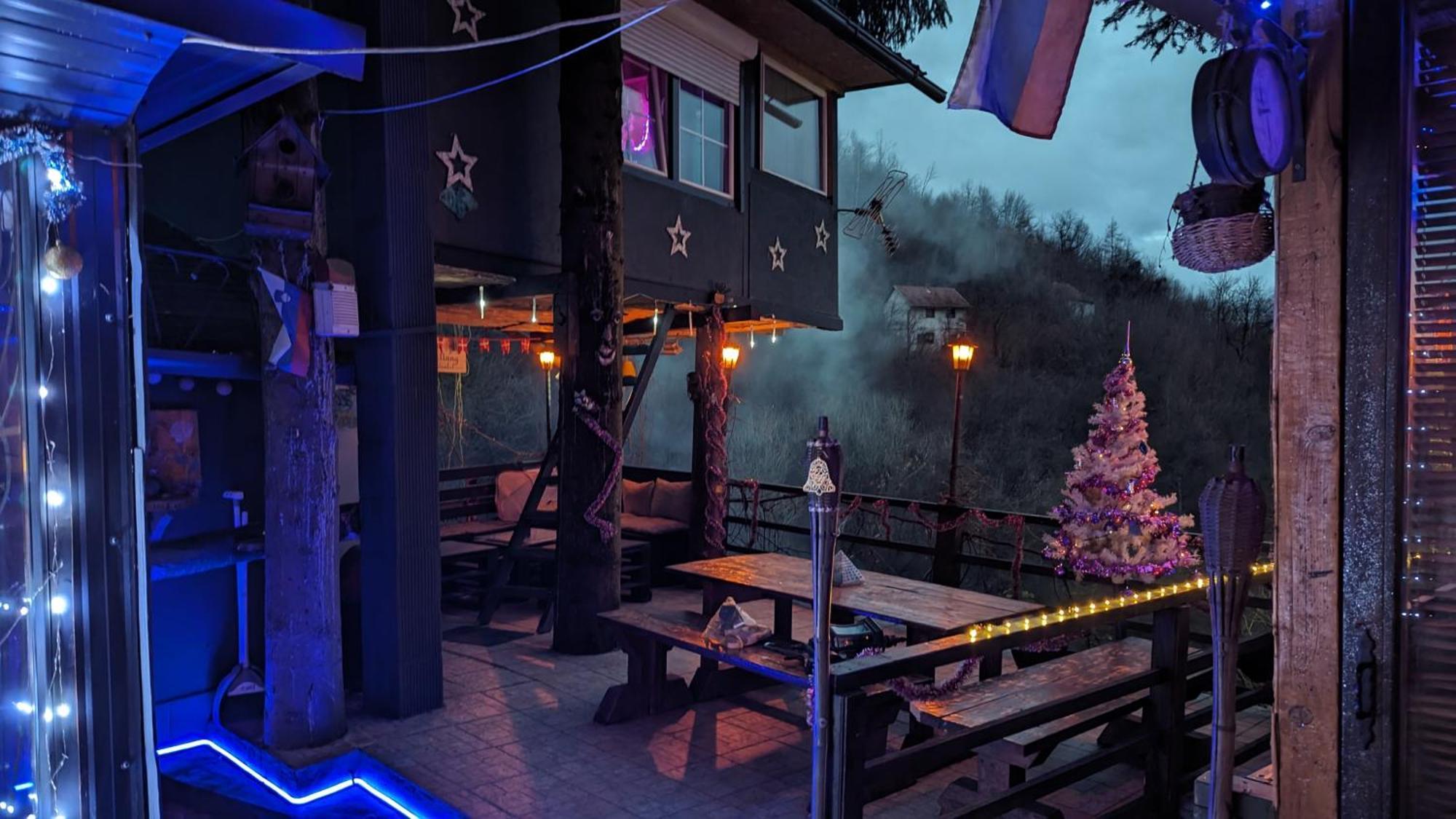 Tree House Lejlighed Visoko Eksteriør billede